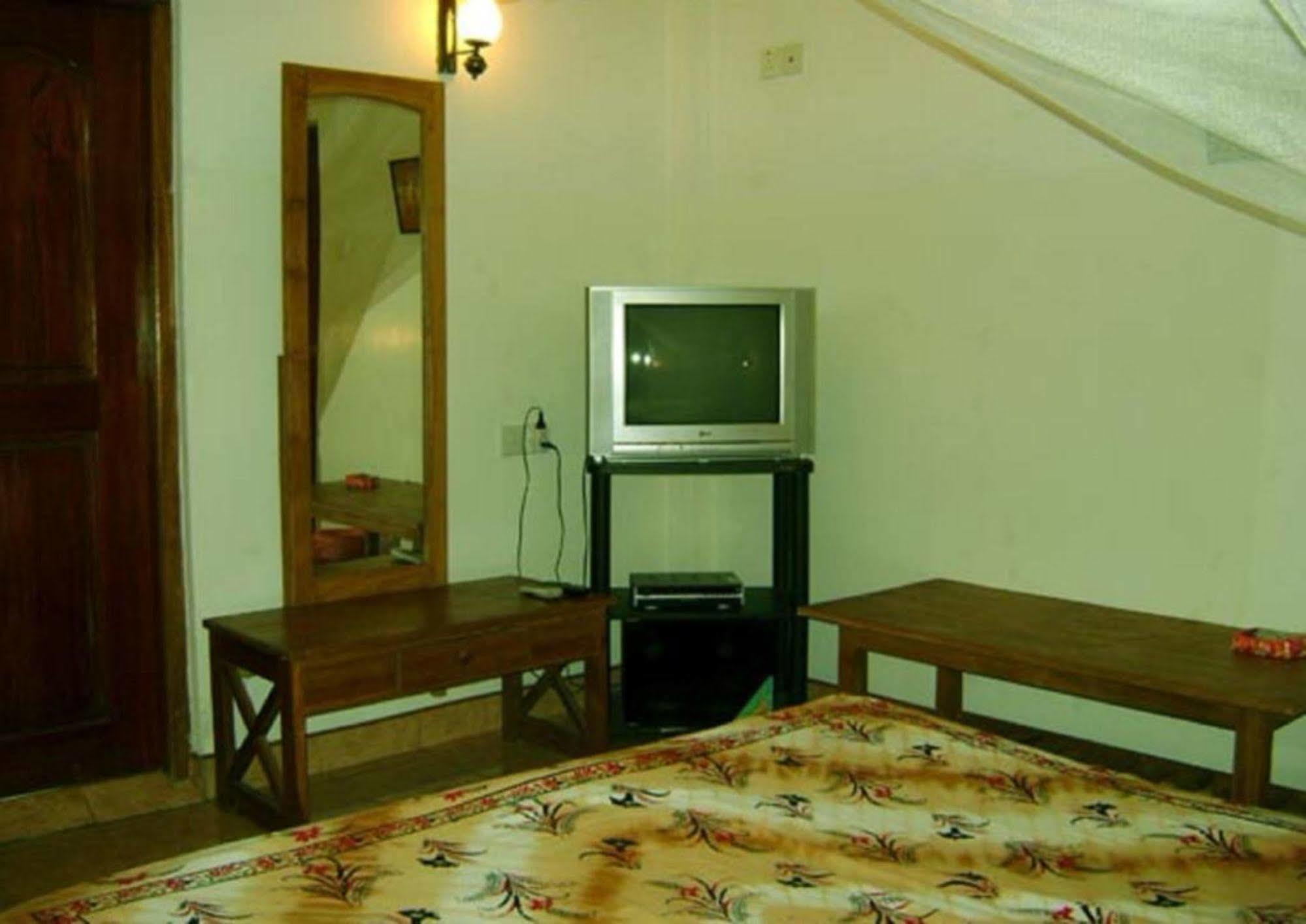 Palm Garden Home Stay Deiyannewela Екстер'єр фото