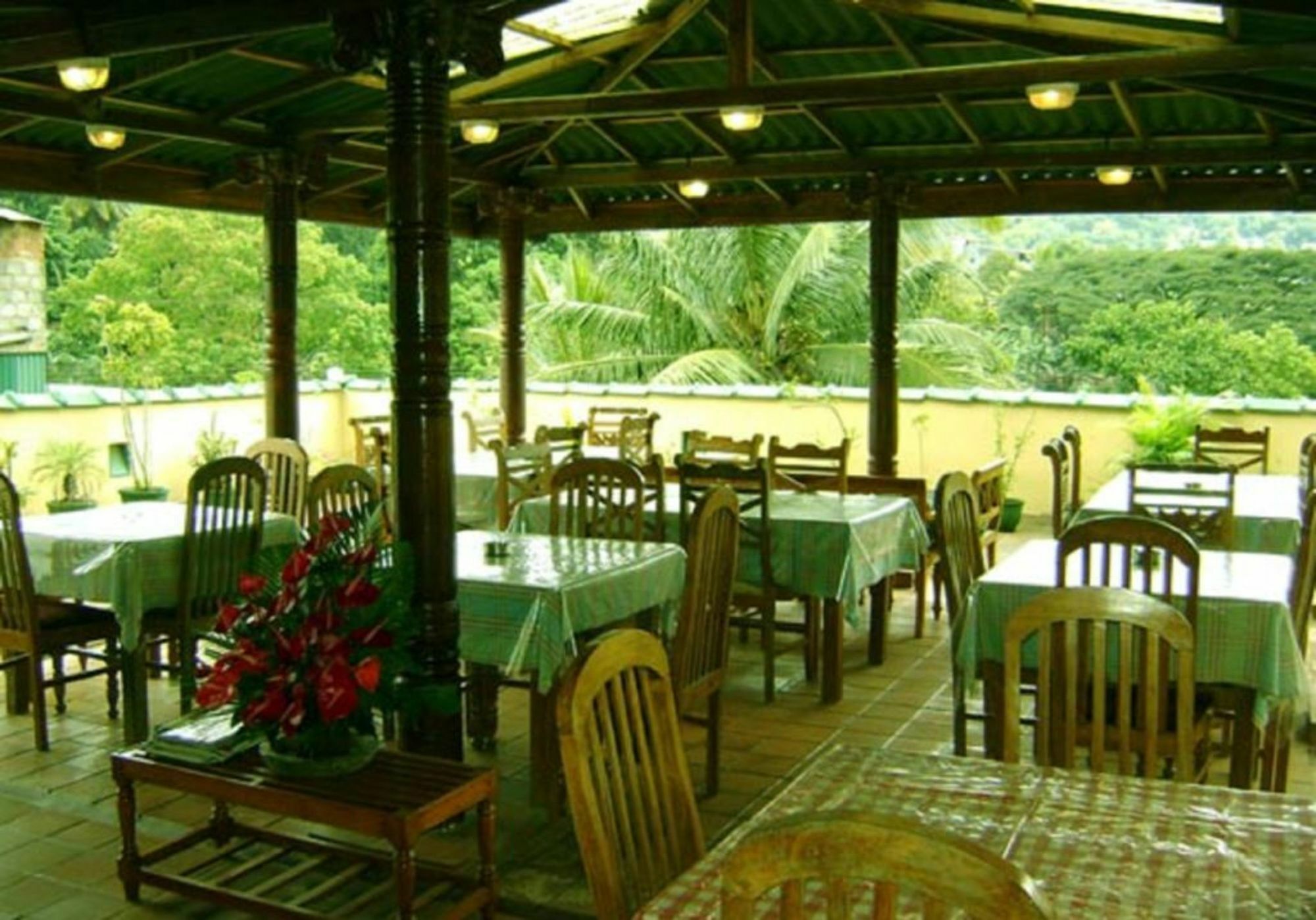 Palm Garden Home Stay Deiyannewela Екстер'єр фото